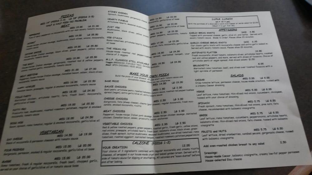 Mezza Luna Pizzeria меню